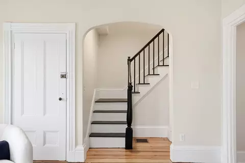 Entry Way - 190 South St #B, Hingham, MA 02043 photo 1 of 2