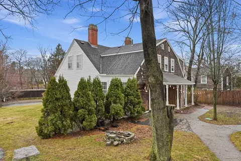 Exterior - 190 South St #B, Hingham, MA 02043 photo 4 of 4