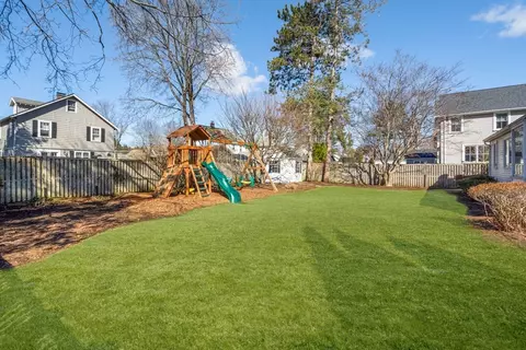 2 Cavanagh Rd, Wellesley, MA 02481 photo 25