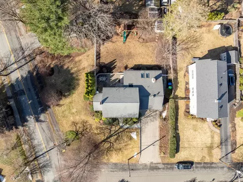 2 Cavanagh Rd, Wellesley, MA 02481 photo 29
