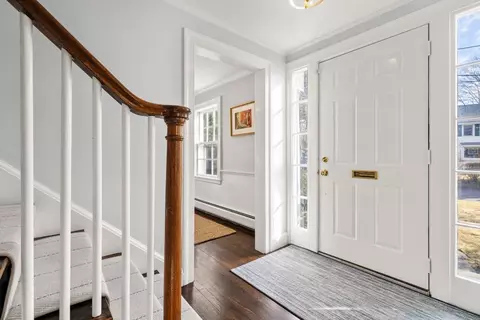 2 Cavanagh Rd, Wellesley, MA 02481 photo 3
