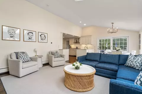 2 Cavanagh Rd, Wellesley, MA 02481 photo 11
