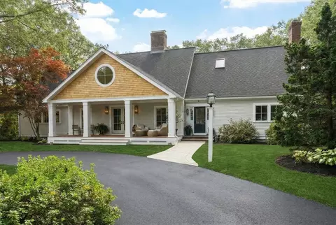 44 Sarah Way, Concord, MA 01742
