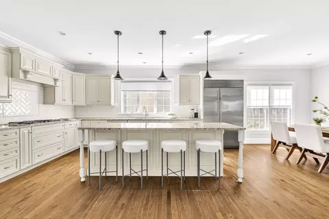 27 Garrison Rd, Wellesley, MA 02482 photo 11