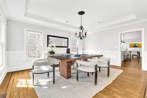 27 Garrison Rd, Wellesley, MA 02482 photo 5