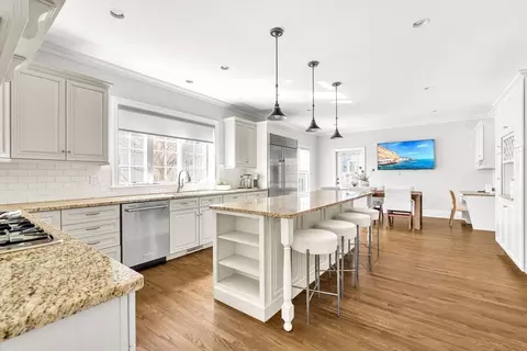 27 Garrison Rd, Wellesley, MA 02482 photo 13