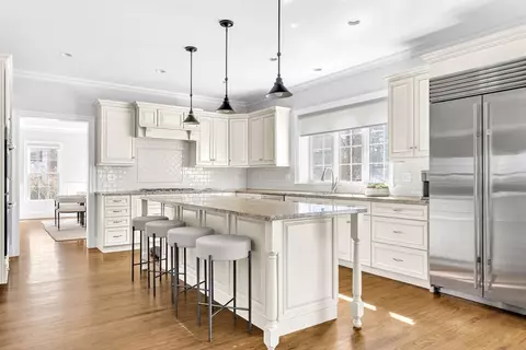 27 Garrison Rd, Wellesley, MA 02482 photo 10