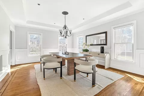 27 Garrison Rd, Wellesley, MA 02482 photo 6