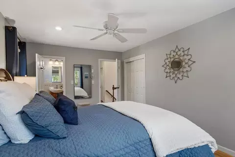 Bedroom - 21 Potter Rd, Framingham, MA 01701 photo 2 of 3