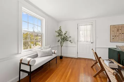 Entry Way - 424 Washington St, Canton, MA 02021 photo 1 of 3