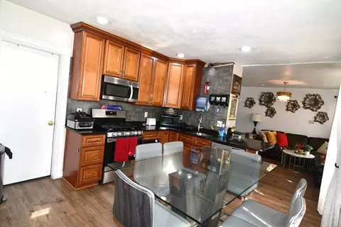 121 Cottage St, Everett, MA 02149 photo 9