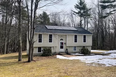30 N Fitzwilliam Rd, Royalston, MA 01368