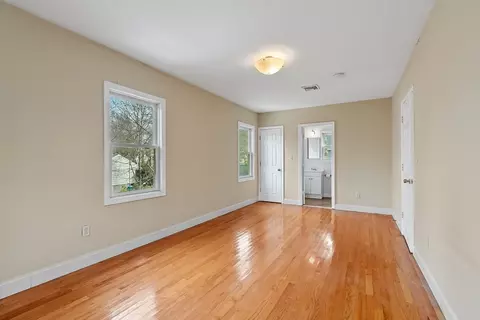 925 Worcester St, Wellesley, MA 02482 photo 14