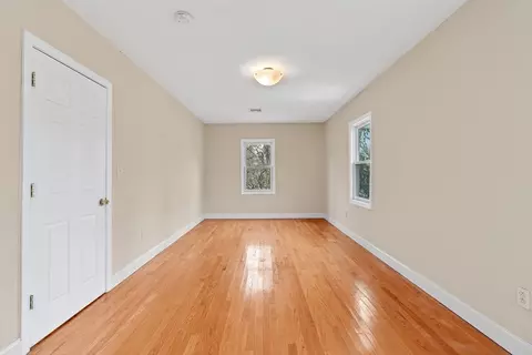 925 Worcester St, Wellesley, MA 02482 photo 15