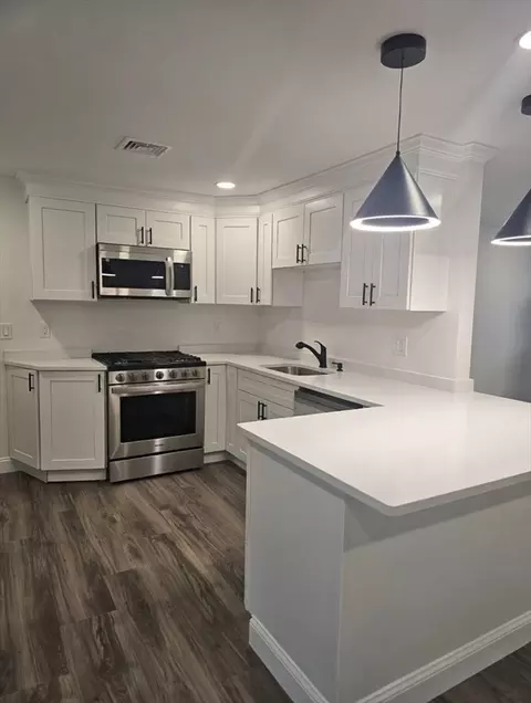 23 Dondi Rd, Brockton, MA 02302