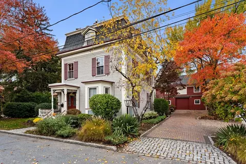 21 Avon Pl, Arlington, MA 02474