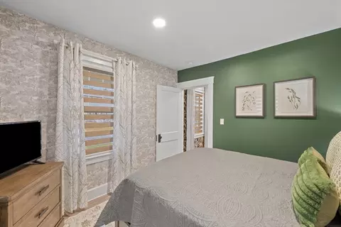 Bedroom - 7 Nipmuck, Webster, MA 01570 photo 2 of 7