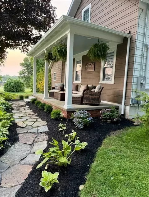 Exterior - 7 Nipmuck, Webster, MA 01570 photo 5 of 8