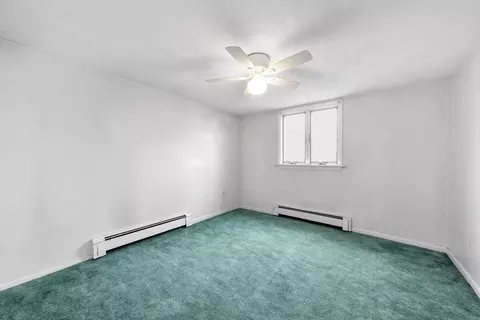 Bedroom - 120 Washington St, Gloucester, MA 01930 photo 7 of 10