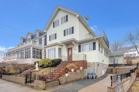 Exterior - 120 Washington St, Gloucester, MA 01930 photo 2 of 2