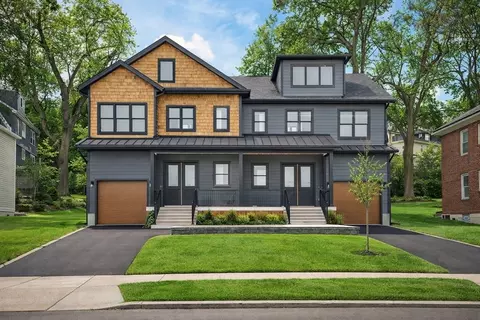 84 E Side Pkwy #84, Newton, MA 02460