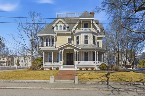 117 Church St #4, North Attleboro, MA 02760