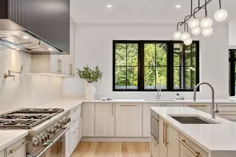 Kitchen - 68 Locust Ln, Needham, MA 02492 photo 3 of 4