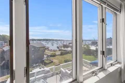 View/Area - 60 Gregory #3, Marblehead, MA 01945 photo 4 of 7