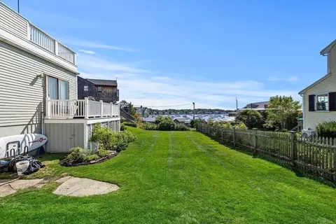 Exterior - 60 Gregory #3, Marblehead, MA 01945 photo 5 of 11