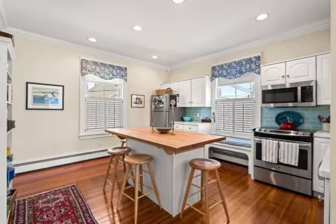 Kitchen - 60 Gregory #3, Marblehead, MA 01945 photo 4 of 6