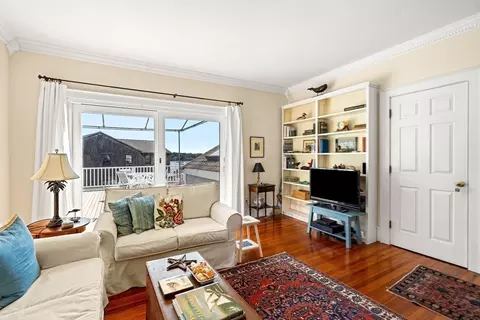 Living - 60 Gregory #3, Marblehead, MA 01945 photo 5 of 6