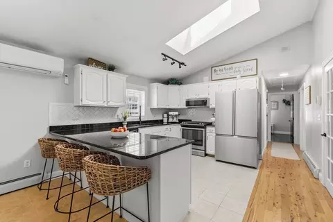 58 Bowler St, Fall River, MA 02723 photo 5