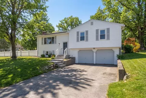 97 Paquin Dr, Marlborough, MA 01752