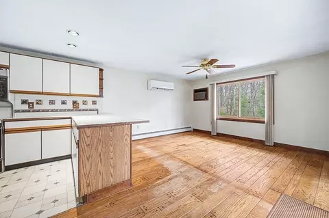 Living - 215 North St, Upton, MA 01568 photo 1 of 12