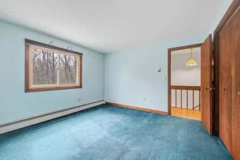 Bedroom - 215 North St, Upton, MA 01568 photo 2 of 2