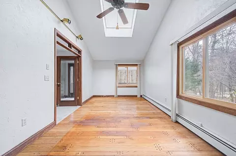 Living - 215 North St, Upton, MA 01568 photo 7 of 12