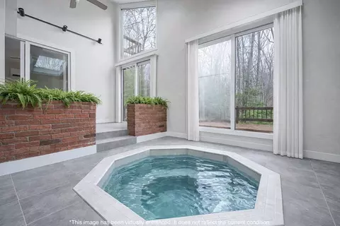 Exterior - 215 North St, Upton, MA 01568 photo 3 of 4