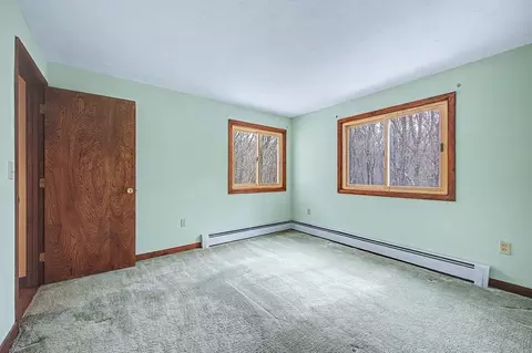 Bedroom - 215 North St, Upton, MA 01568 photo 1 of 2