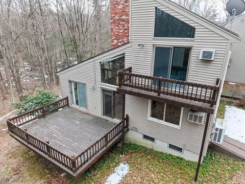 Exterior - 215 North St, Upton, MA 01568 photo 4 of 4