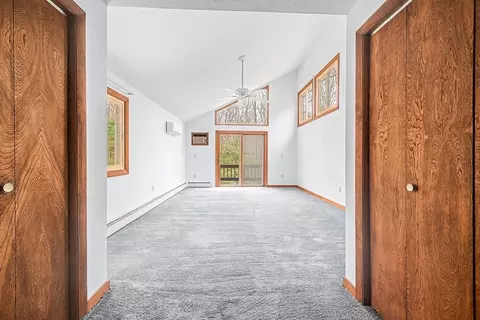 Living - 215 North St, Upton, MA 01568 photo 10 of 12