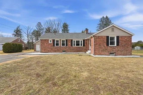 118 Parker St, East Longmeadow, MA 01028