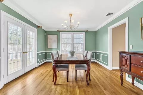 11 Holmes St, Needham, MA 02492 photo 7