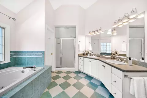 11 Holmes St, Needham, MA 02492 photo 12