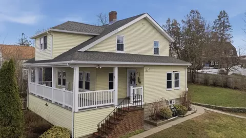 11 Grand Vw, Weymouth, MA 02191