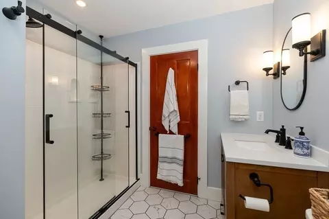 9 Hickory St, Gloucester, MA 01930 photo 28