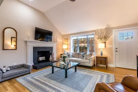 183 Simons Narrows Rd, Mashpee, MA 02649 photo 4
