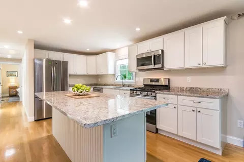 183 Simons Narrows Rd, Mashpee, MA 02649 photo 8