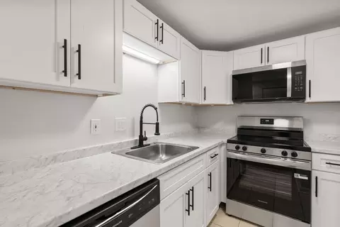 25 Longworth Ave #4, Brockton, MA 02301