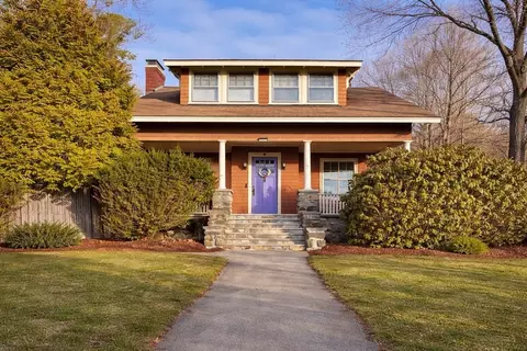 2 Whittier Rd, Haverhill, MA 01830