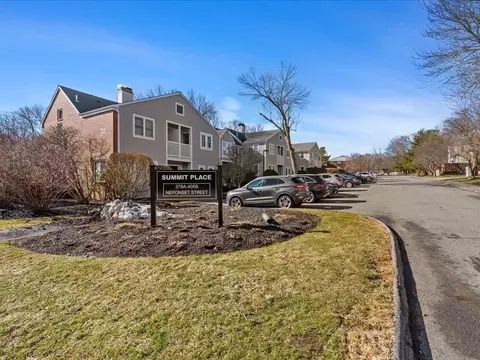 389 Neponset St #A, Norwood, MA 02062